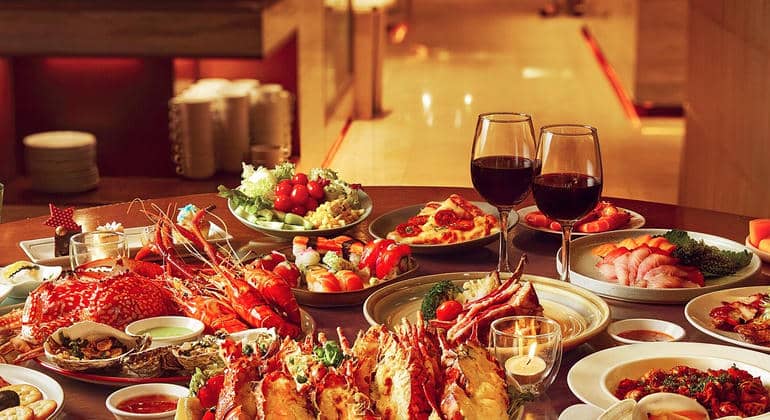 Saigon Cafe Restaurant 13