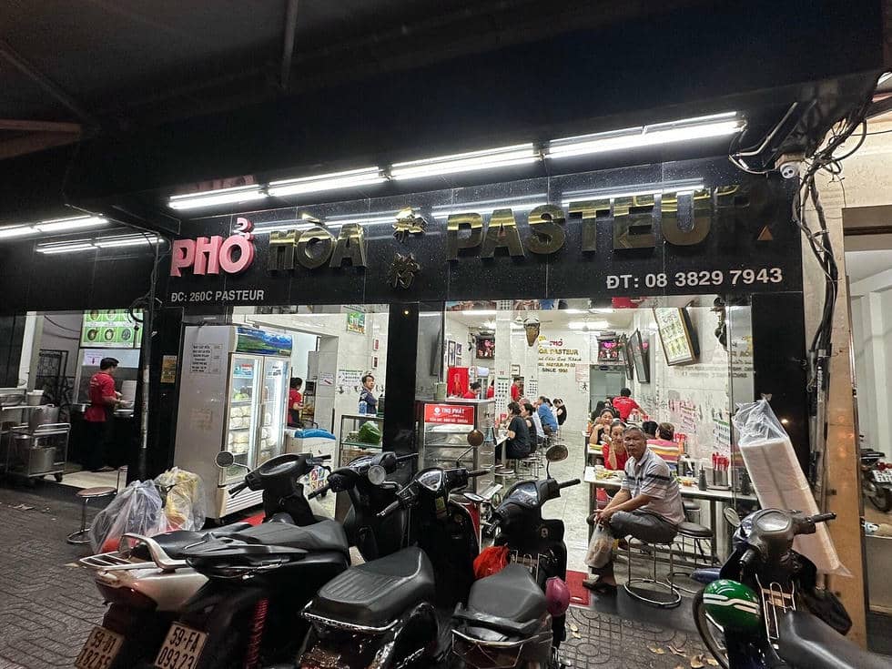 Phở Hòa Pasteur (1)